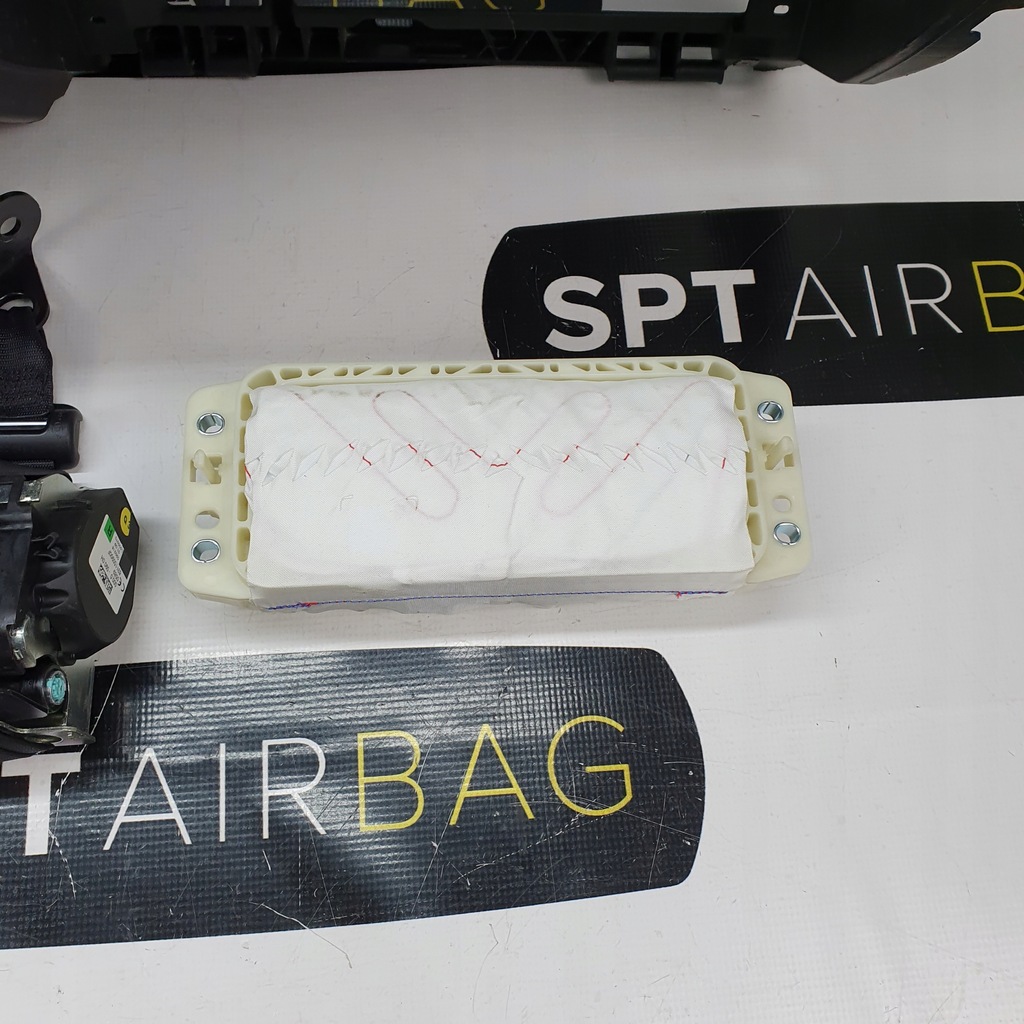 фото №12, T-cross приборная панель консоль подушки безопасности ремни подушка безопасности