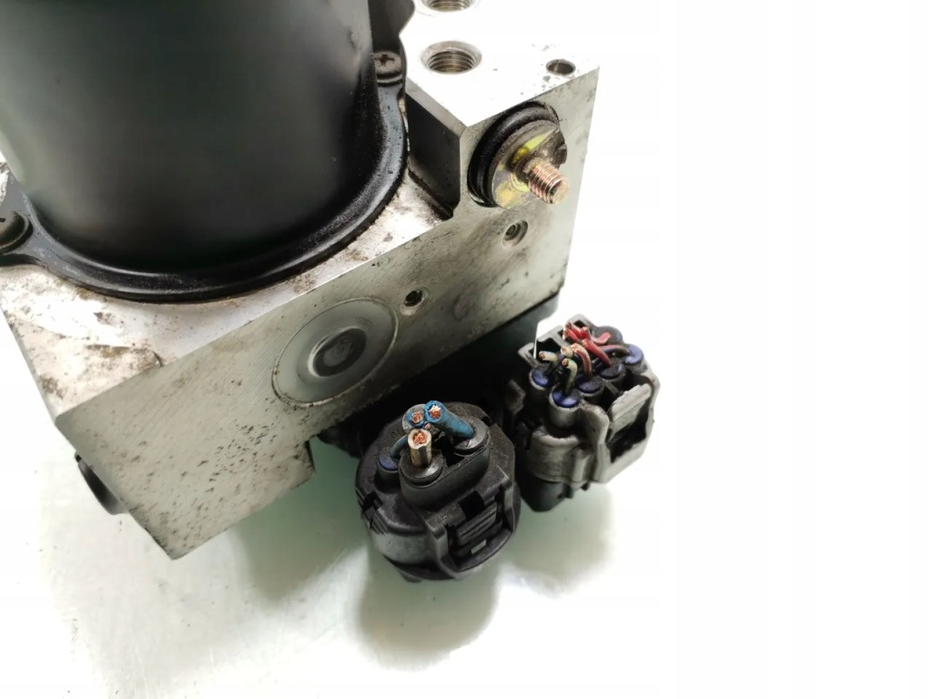 Toyota mr2 насос abs 1.8 16v vt-i бензин 103kw 140 hp 133000-4190 2001 Ціна