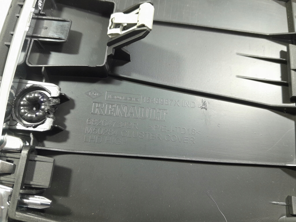 фото №5, Renault megane iv защита рамка спидометра 682647342r