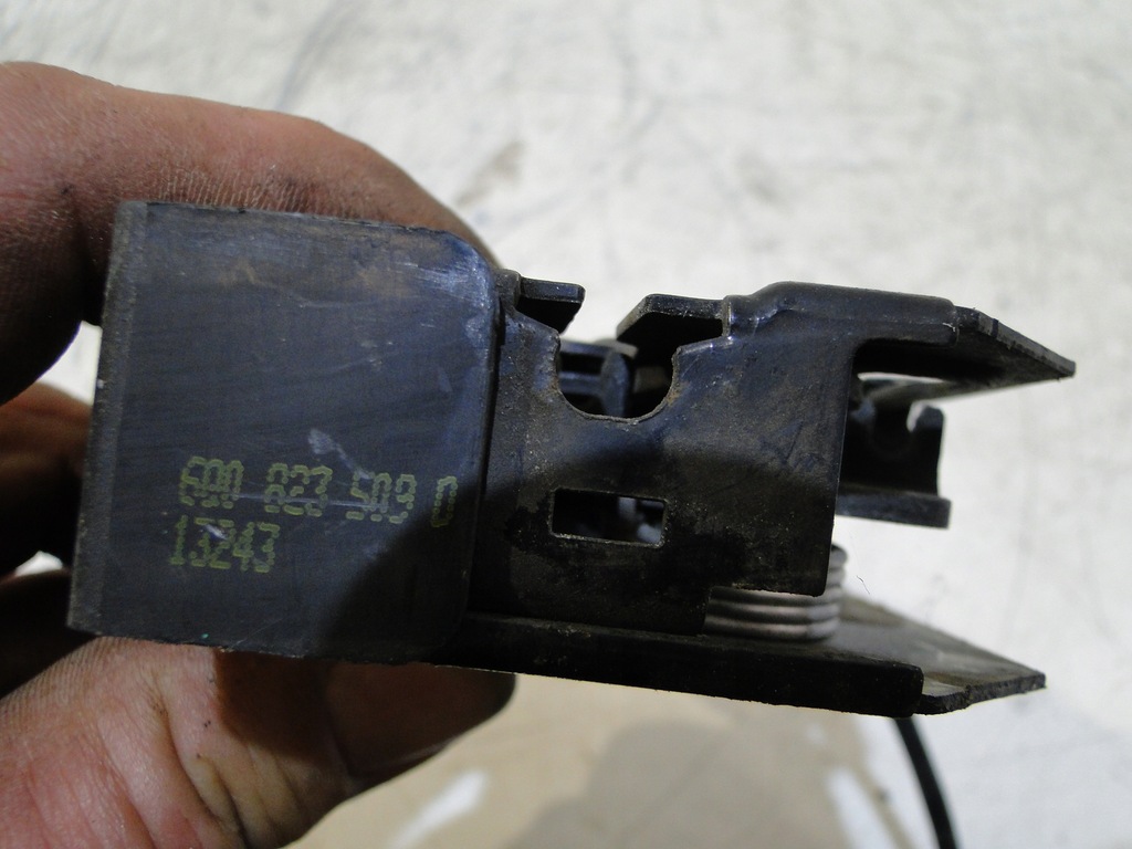 фото №9, Vw polo iv 9n 01-05 замок засов капот 6q0823509d