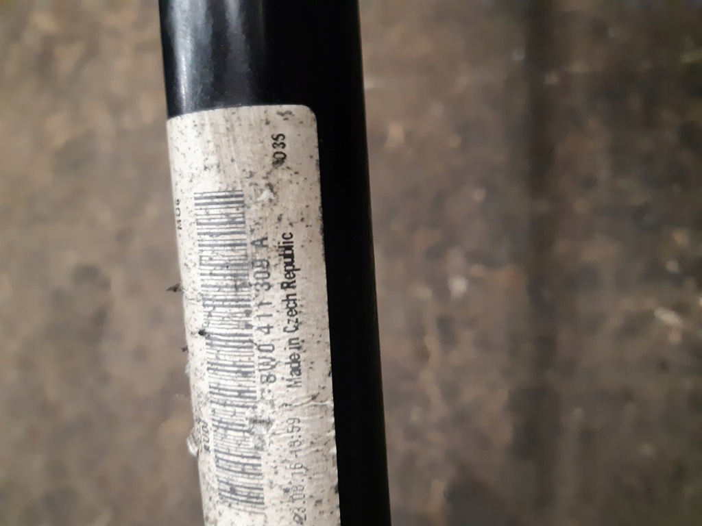 фото №7, Audi a4 b9 тяга стабілізатор перед 8w0411309a