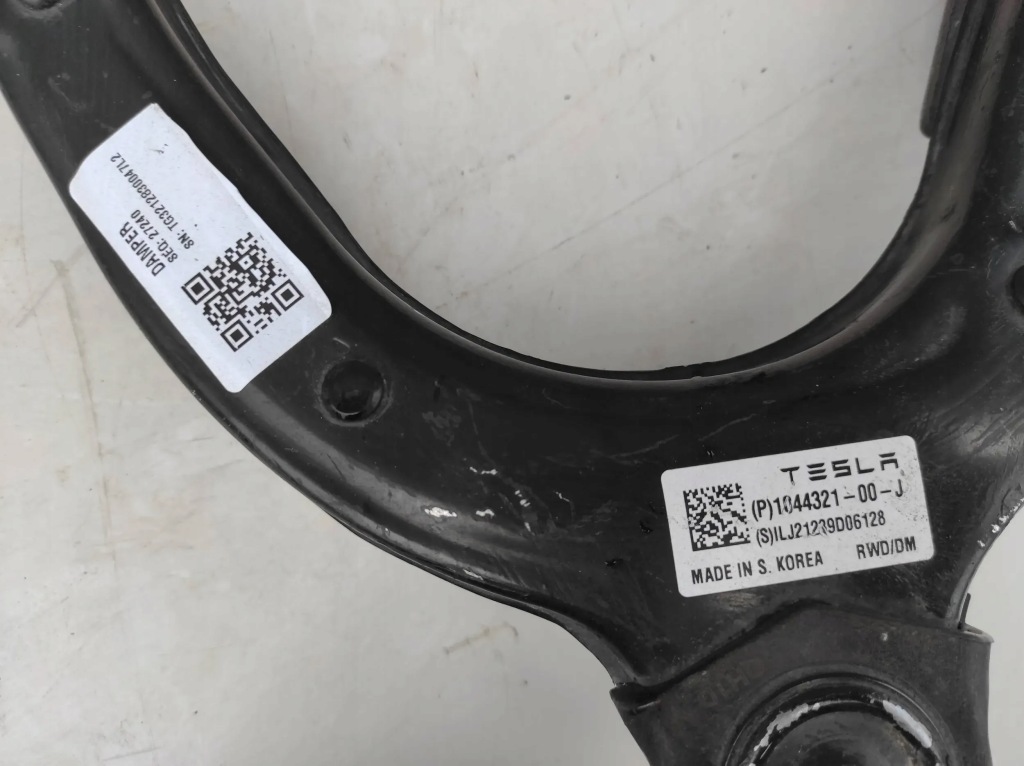 фото №3, Рычаг верхний передний перед левый tesla model 3