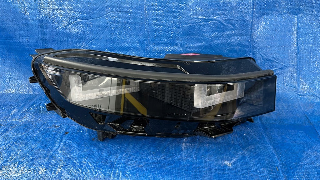 фото №1, Hyundai ioniq 5 2021- лампа правая full led перед