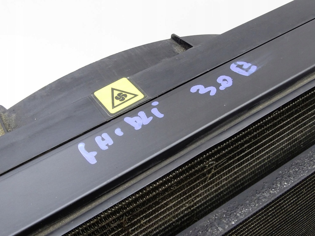 Комплект радіатор радіатор вентилятор модуль maserati ghibli 3 3.0d Оригінал