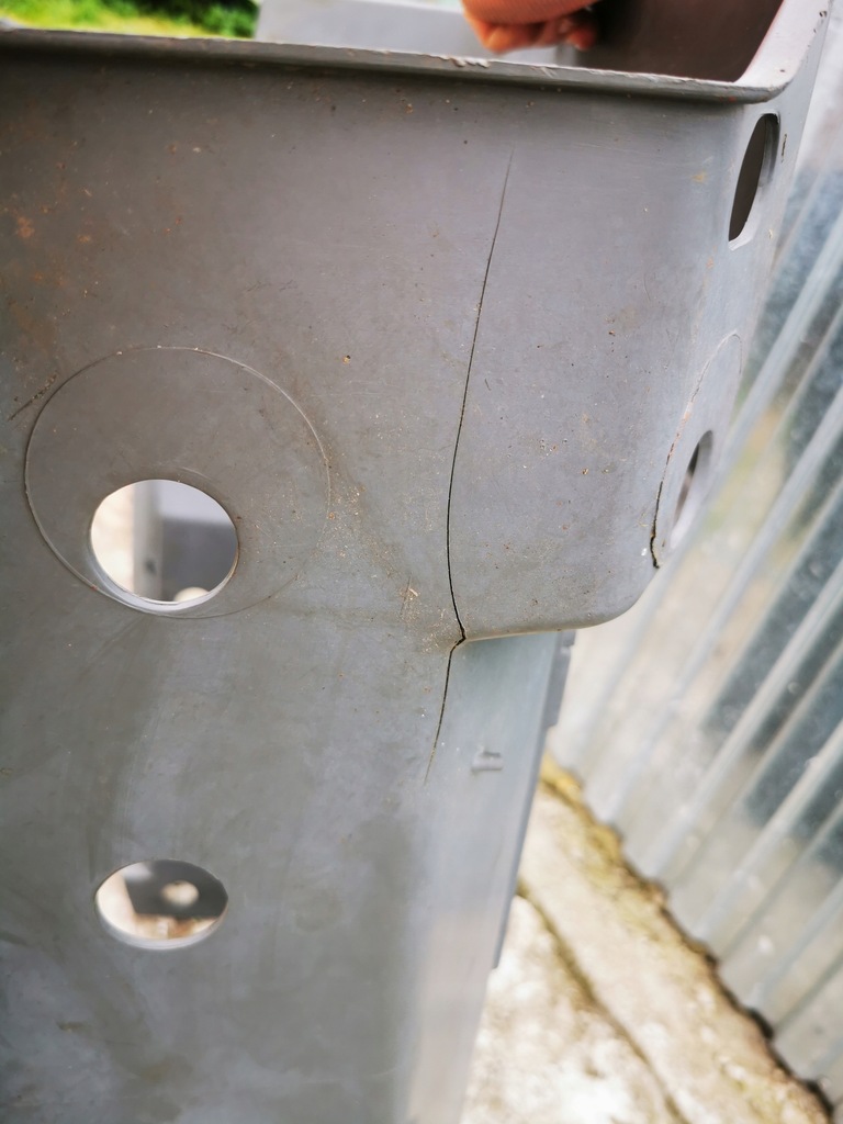 фото №7, Mercedes actros mp1 ніша поріг права