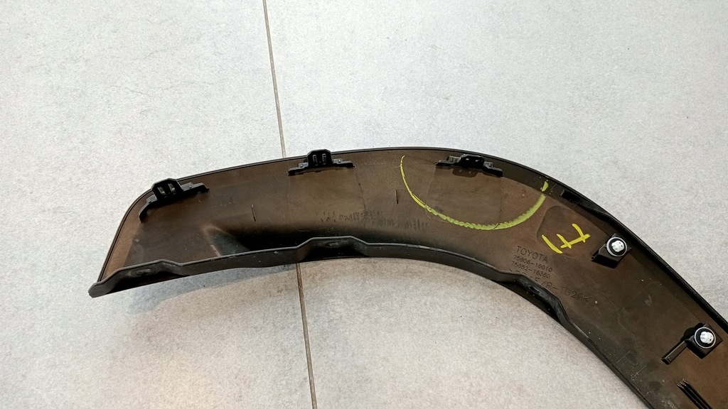 фото №7, Молдинг крыла накладка левый задняя toyota corolla cross w-wa 75606-16010