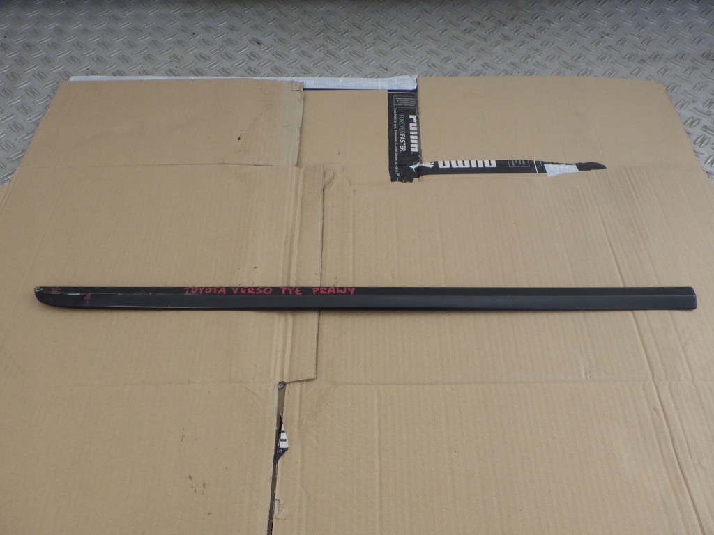 фото №1, Toyota молдинг дверь verso правый задняя pz415-e8494
