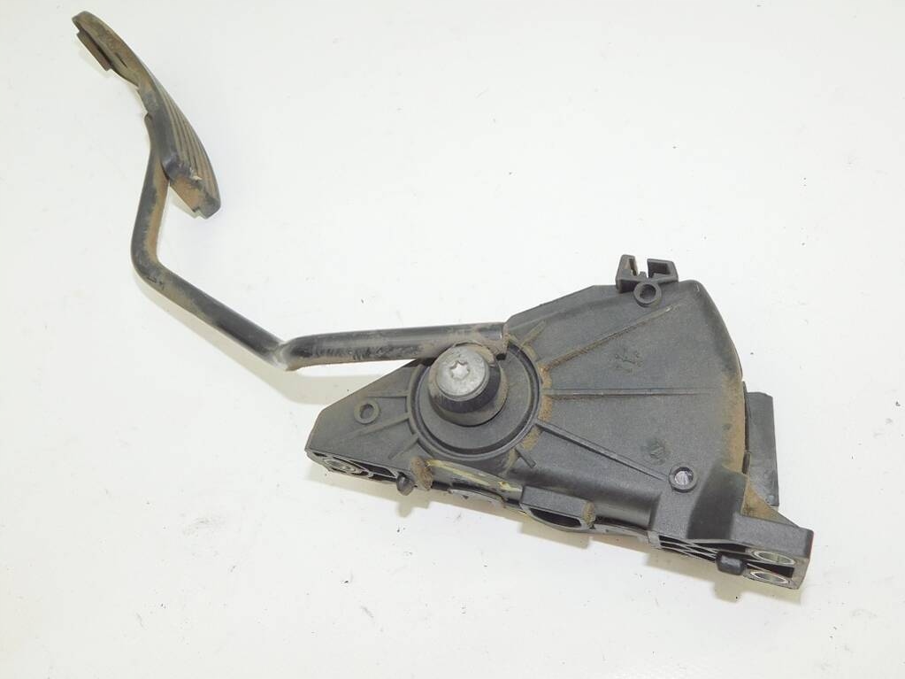 фото №9, Mitsubishi space star 1.9d педаль потенциометр газа