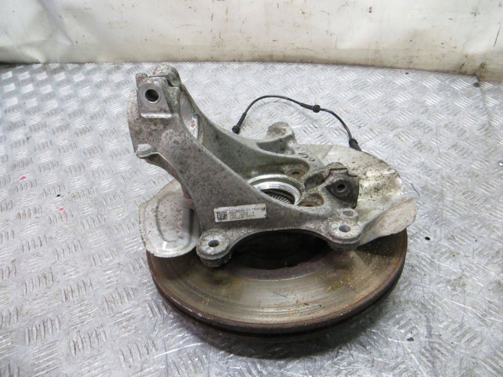 Bmw x1 f48 2.0d поворотний кулак права перед 14- Київ