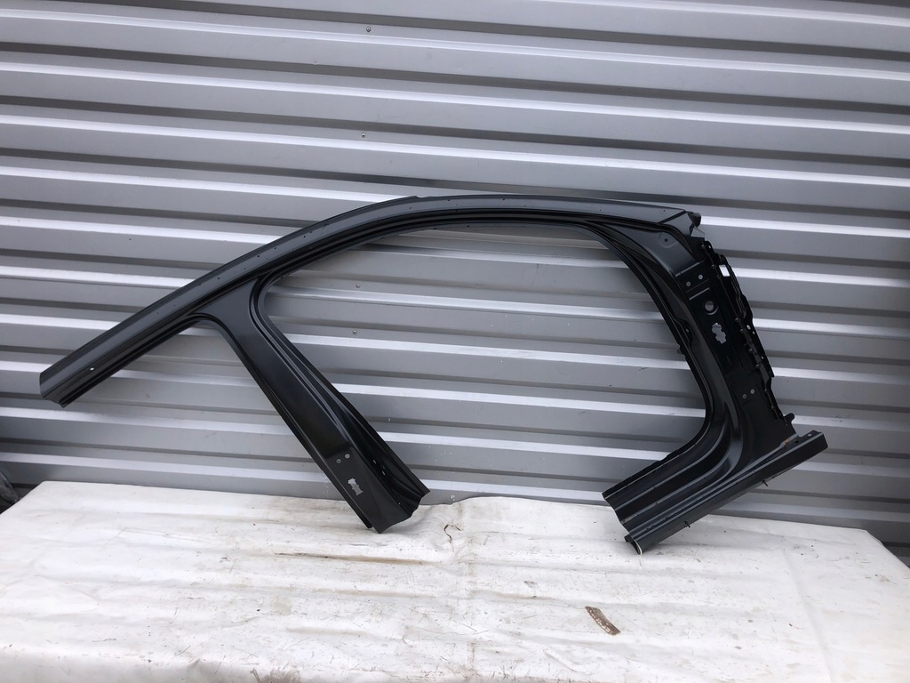 фото №1, Audi a3 8y sportback 8y4 порог блок двигателя правый 20-22