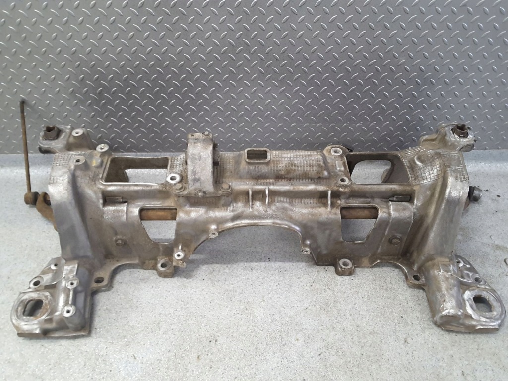 Підрамник передні chrysler voyager 04743053ab Недорого