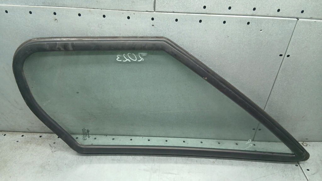 фото №9, Стекло правая перед треугольник citroen jumper i fl 2.8d 04r