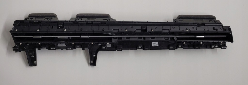 фото №1, Vw arteon решітка обдув середня 3g8858416t