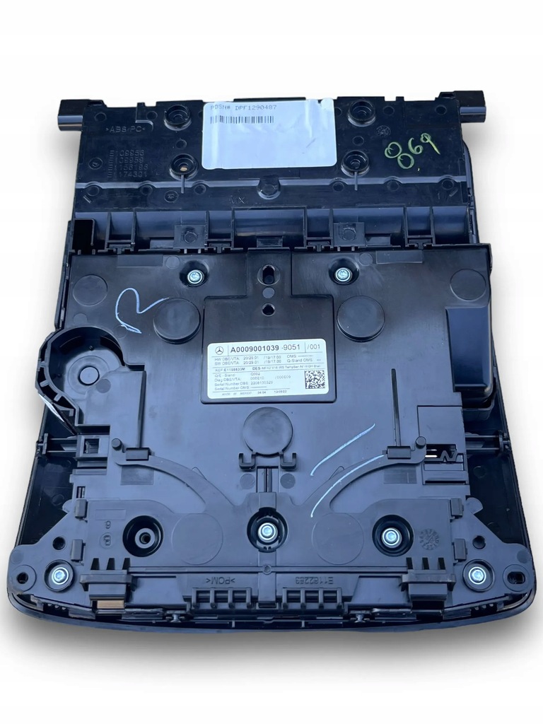 фото №5, Mercedes cla w118 idealna лампа потолочный 0009001039 !m