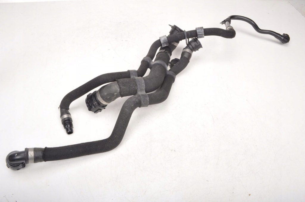 Купить Mercedes w177 amg a35 2.0 труба шланг воды