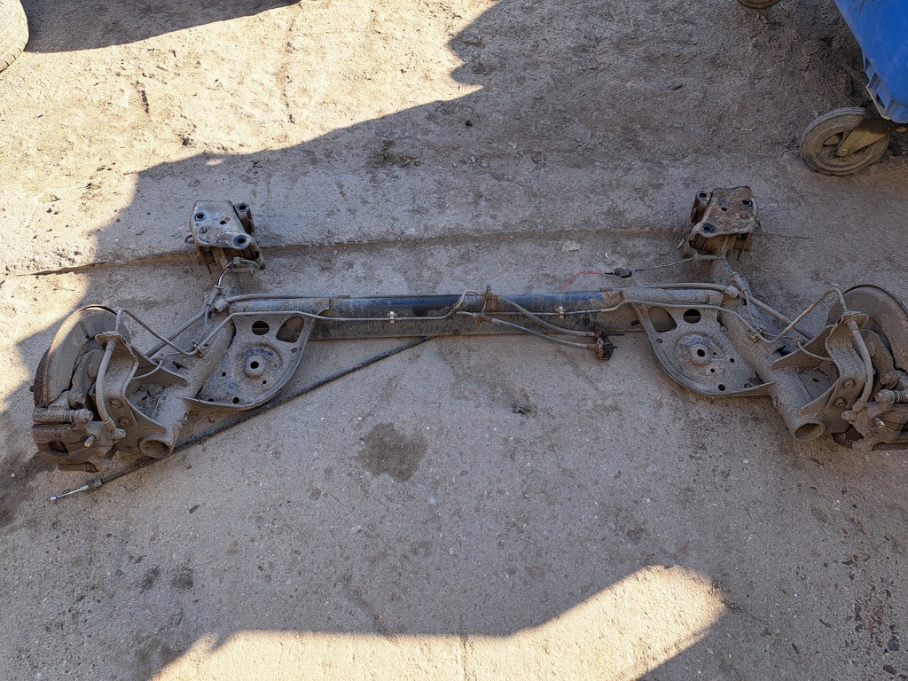 фото №1, Nissan pulsar 14-18 oś задняя балка подвеска