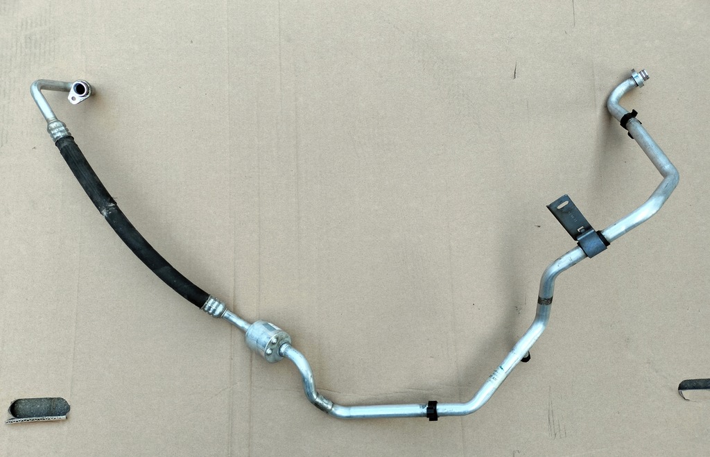 фото №1, Peugeot 208 1,2 vti шланг кондиціонера