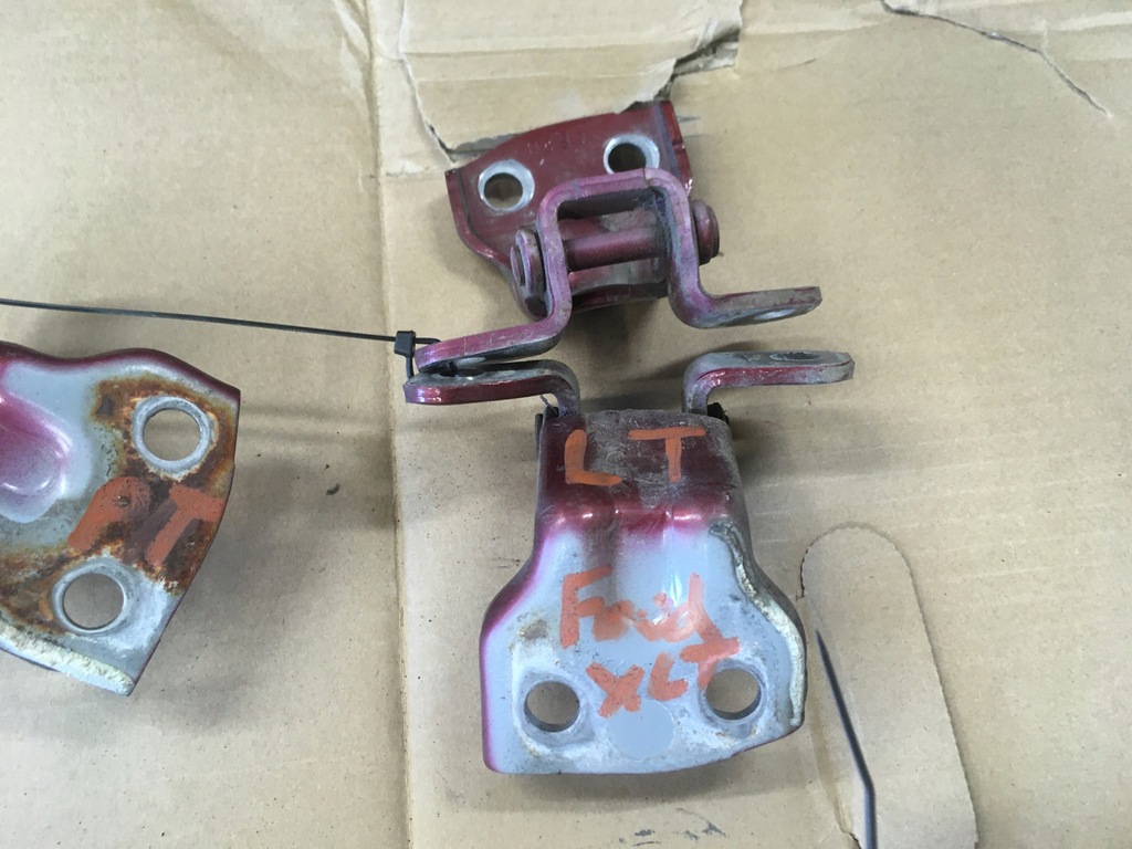 фото №1, Петли дверь ford ranger mazda bt50