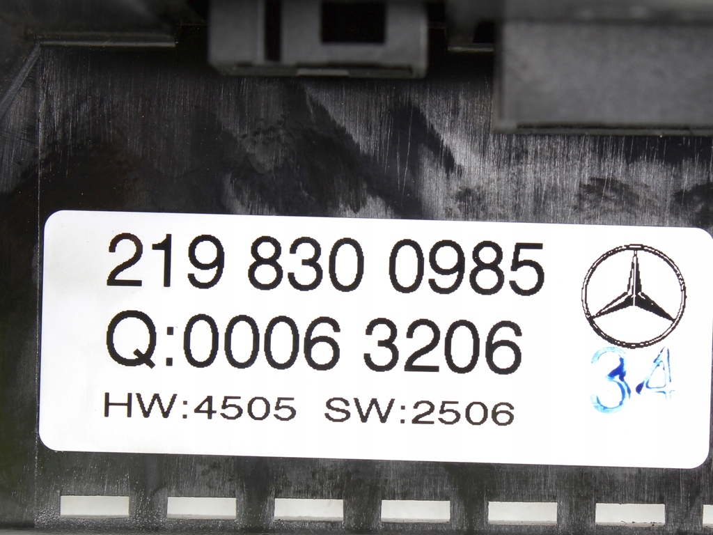 фото №8, Панель кондиционера обдув mercedes cls c219 w219 a2198300985