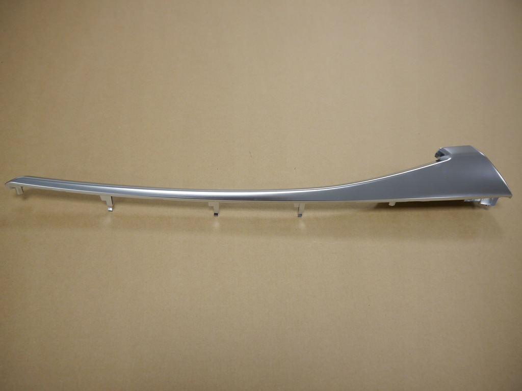 фото №1, Audi a6 c8 молдинг защита обшивка дверь задняя 4k0867970