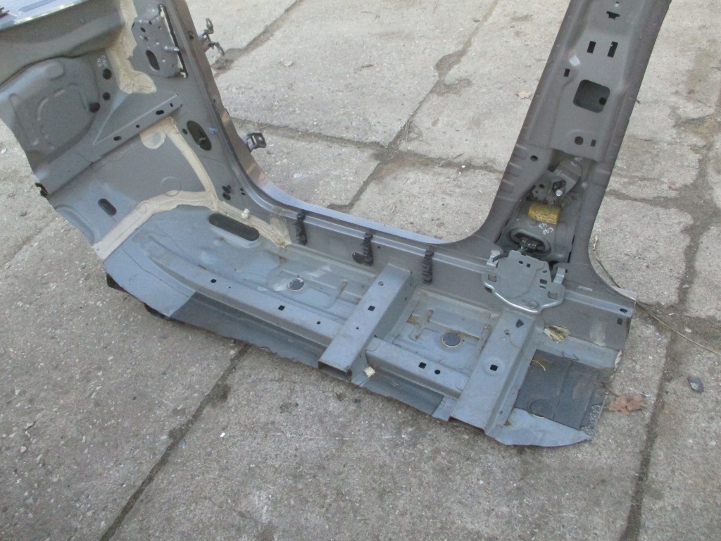 фото №4, Renault captur i порог правый 2x блок двигателя 13-19 rok tekng