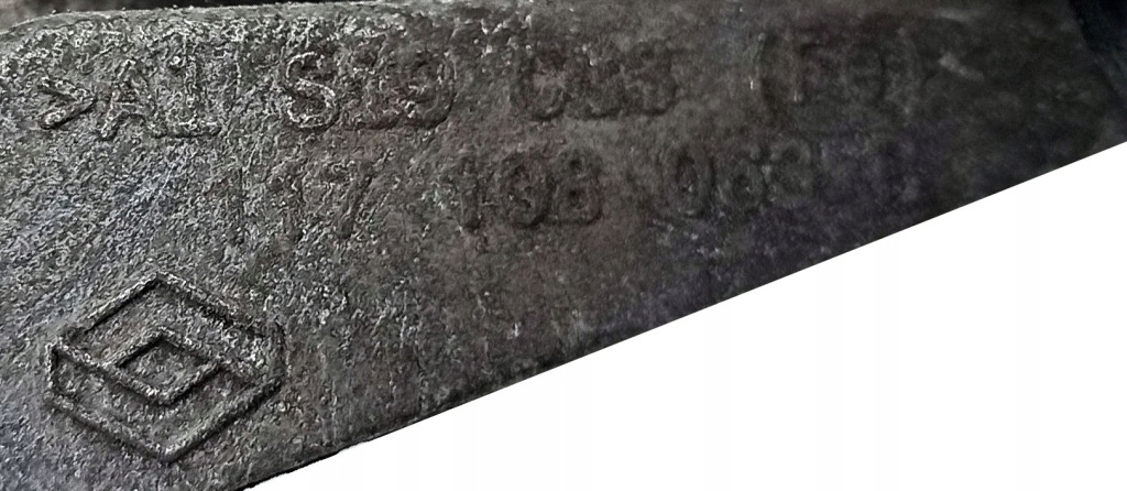 фото №3, Renault scenic iii 1.2tce кронштейн генератора