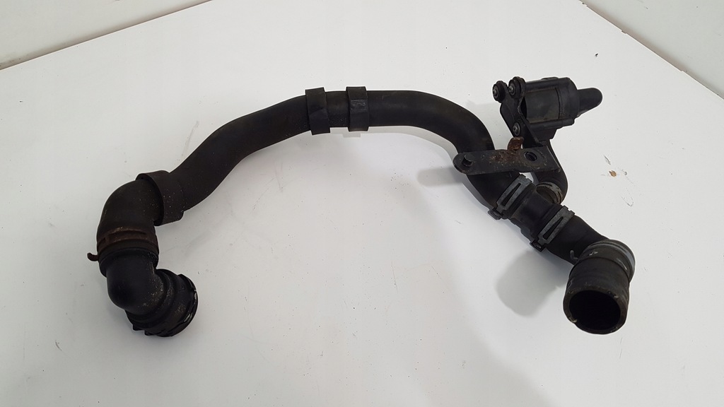 фото №4, Vw golf vi 2.0 tdi шланг помпа