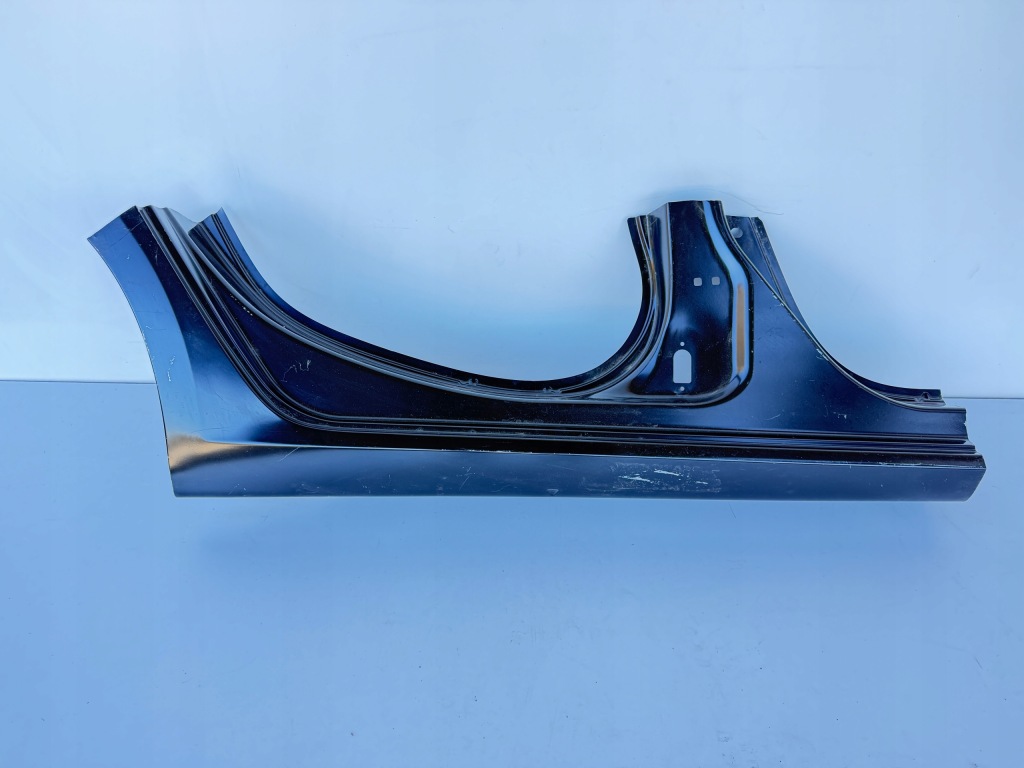 Купить Renault megane iv порог правый задний  764600185r