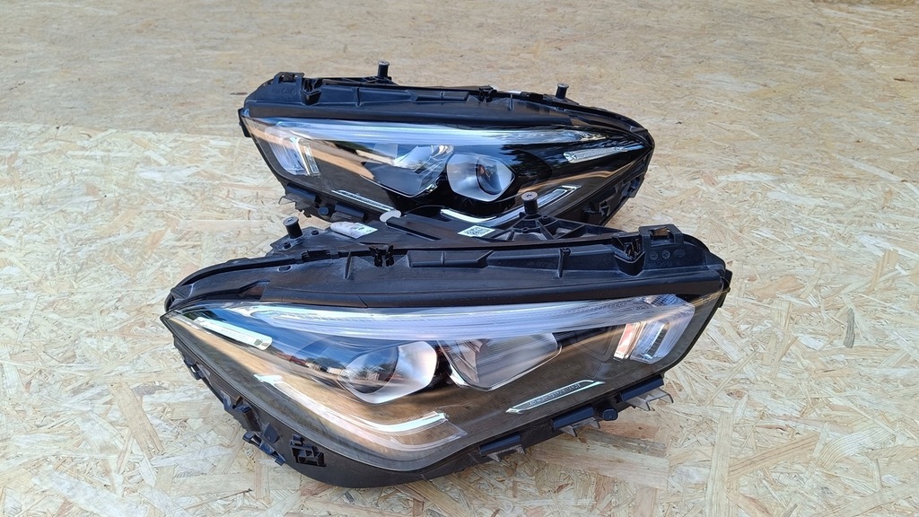 фото №7, Mercedes cla amg 2.0d w118 kompletny перед усилитель pas бампер 757