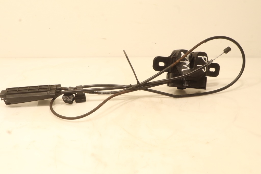 Купить Замок капота правый  volvo s60 2 31293868