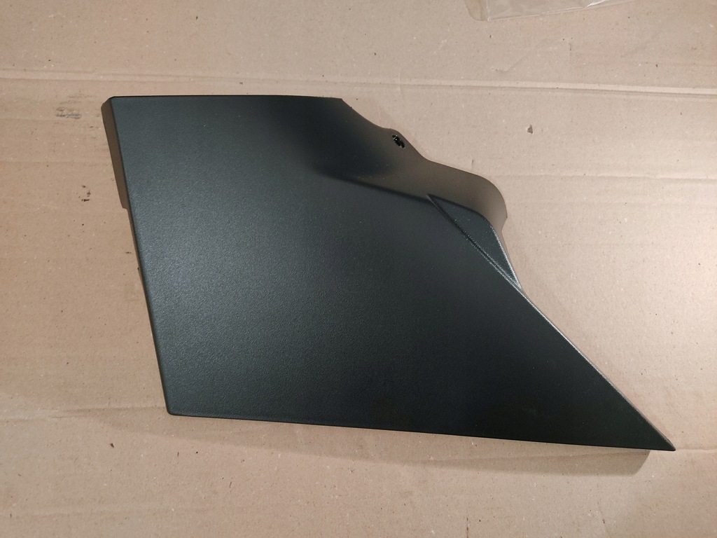 фото №1, Iveco daily 2014+ молдинг крыла правая nowa