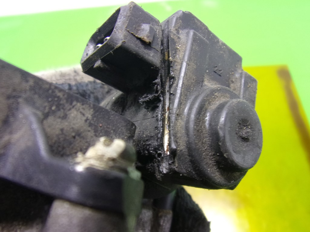 фото №10, Kia carens 1.8 16v дроссельная заслонка 0280140571