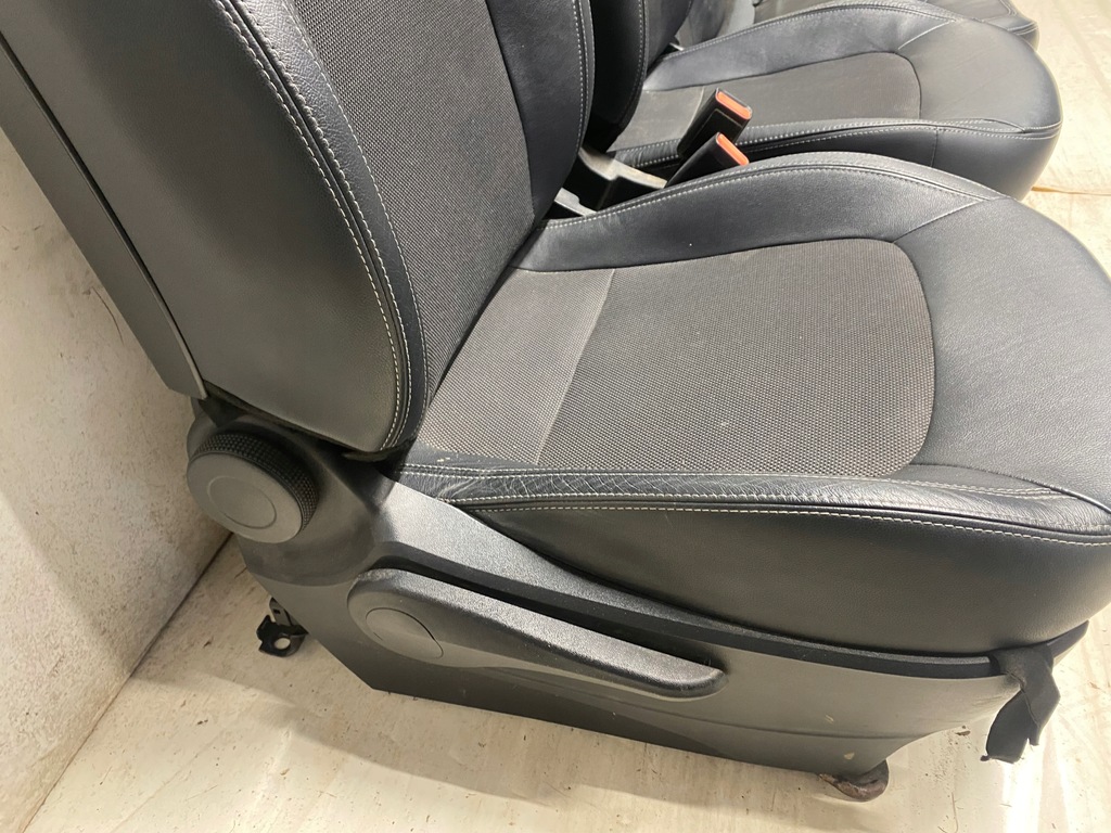 фото №8, Сиденья заднее сиденье kia sportage iii pół кожа 10-15 bardzo ładne