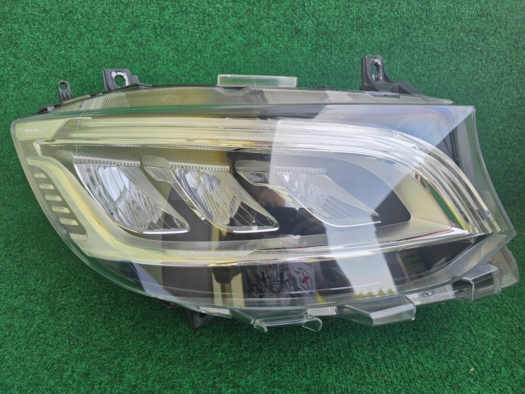 Купити Mercedes sprinter фара a9109067200 full led перед правий оригінальний номер