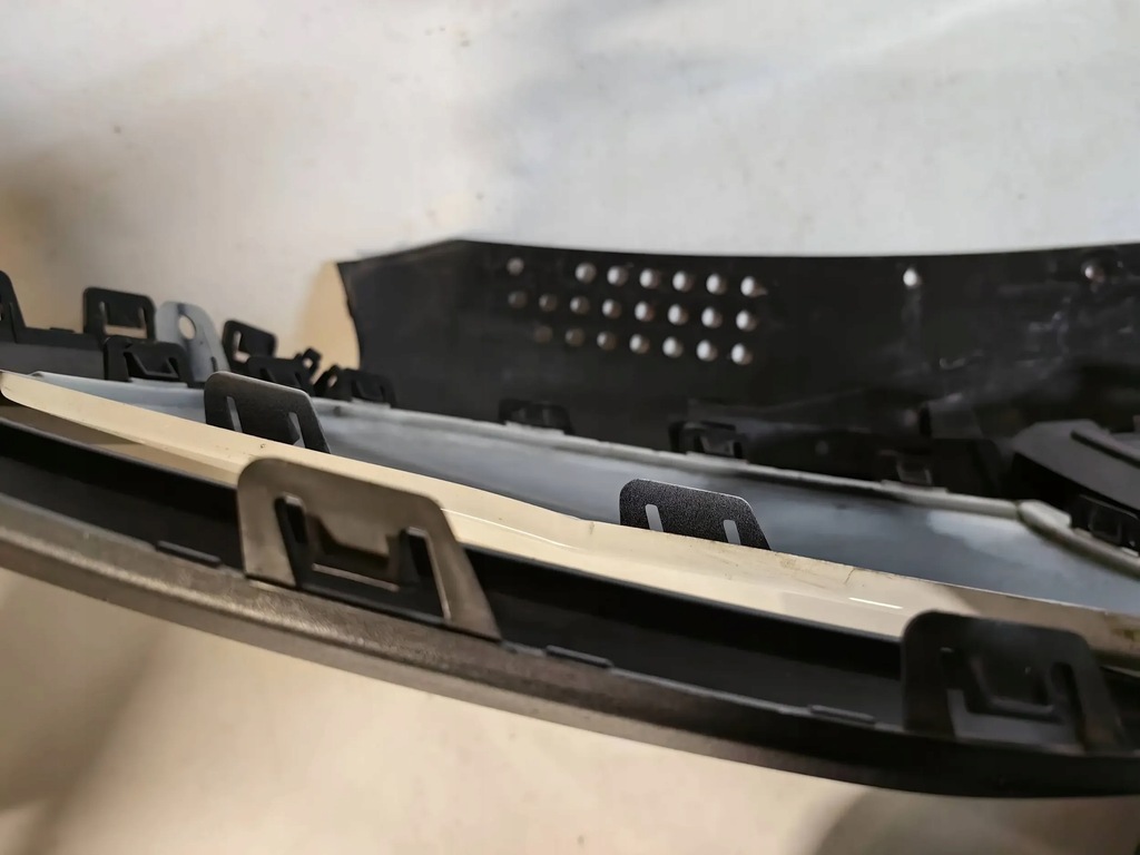 фото №11, Bmw i3 lift- бампер перед polecam