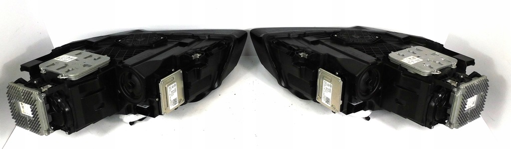 фото №16, Audi a8 d4 4h lift лампа права ліва matrix повний 4h0941784 4h0941783