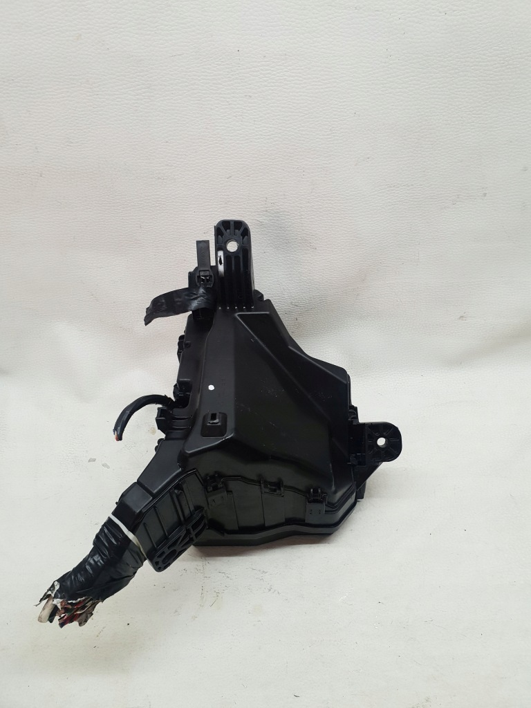 Toyota yaris iii 11-17 корпус коробка запобіжників v4 перед 82662-0d710 в Україні