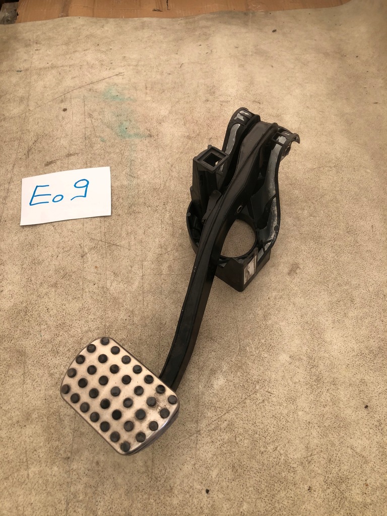 фото №1, Педаль тормоза pp204290059 mercedes glk x204 eu