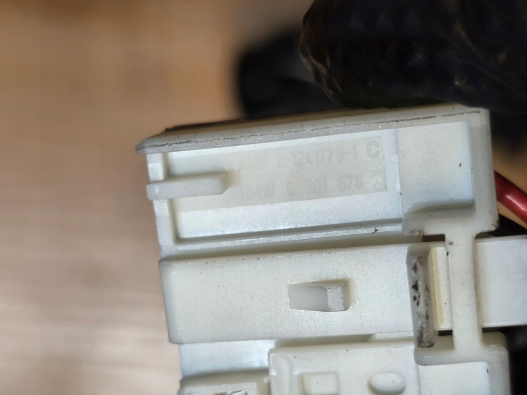 фото №9, Bmw 7 f01 привід амортизатори кришки багажника правий лівий задня 7120099 7120098