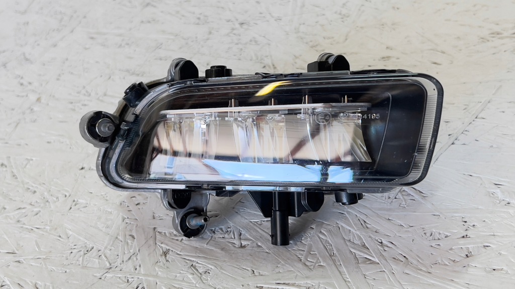 фото №1, Vw phaeton lift противотуманная фара led правый 3d0941700d