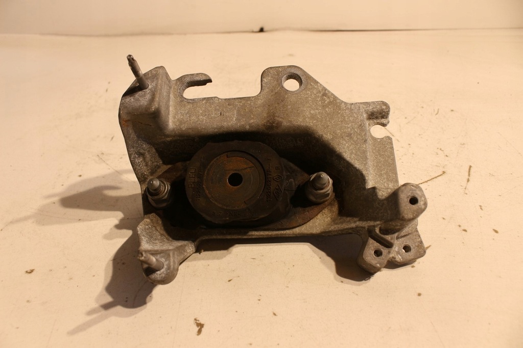 фото №8, Кронштейн двигателя коробки передач 112223722r renault zoe