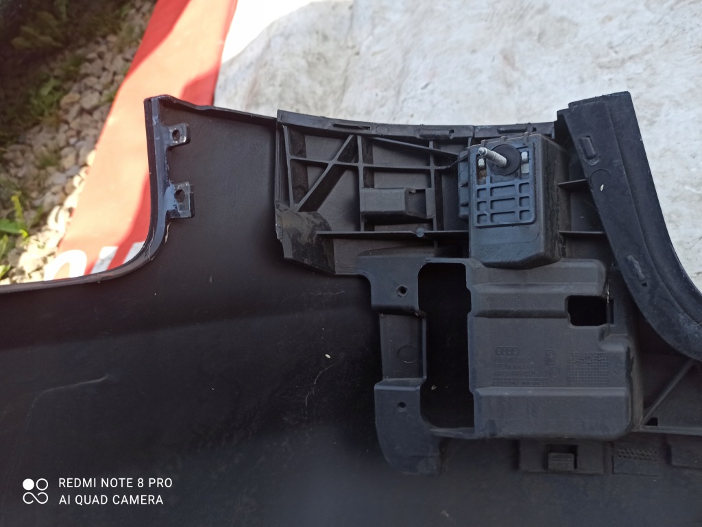 Бампер задняя накладка audi a4 b8 kombi 8k0807521 Оригинал