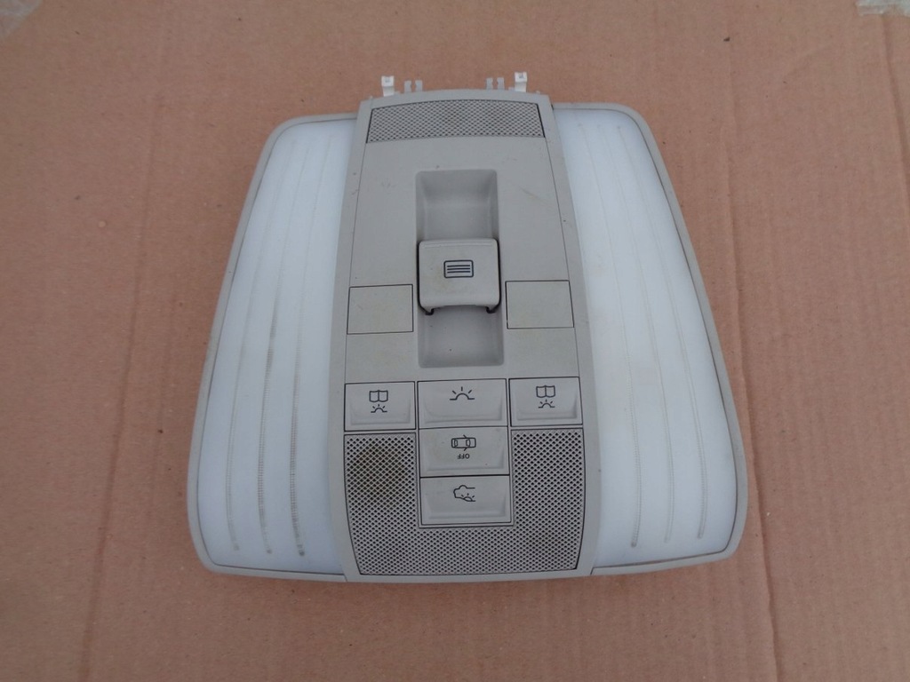 фото №1, Mercedes w212 лампа потолочный