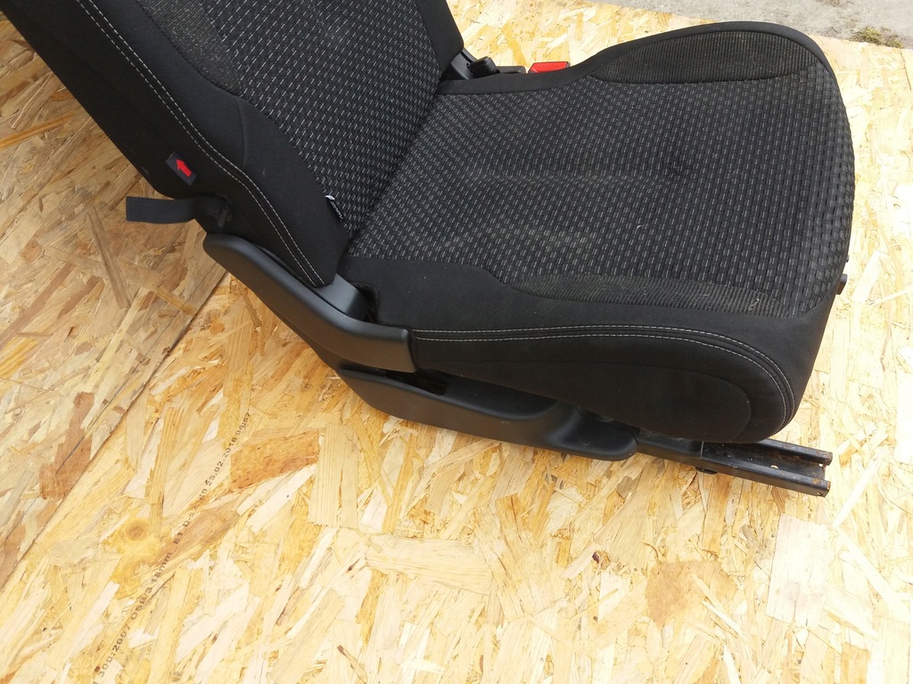 фото №4, Сиденье правый 2 ряд citroen c4 picasso