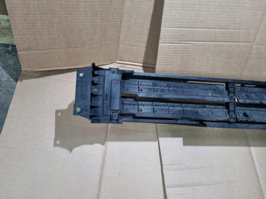 фото №8, Hyundai kona воздуховод воздуха впуск шторка жалюзи 86950-k4000