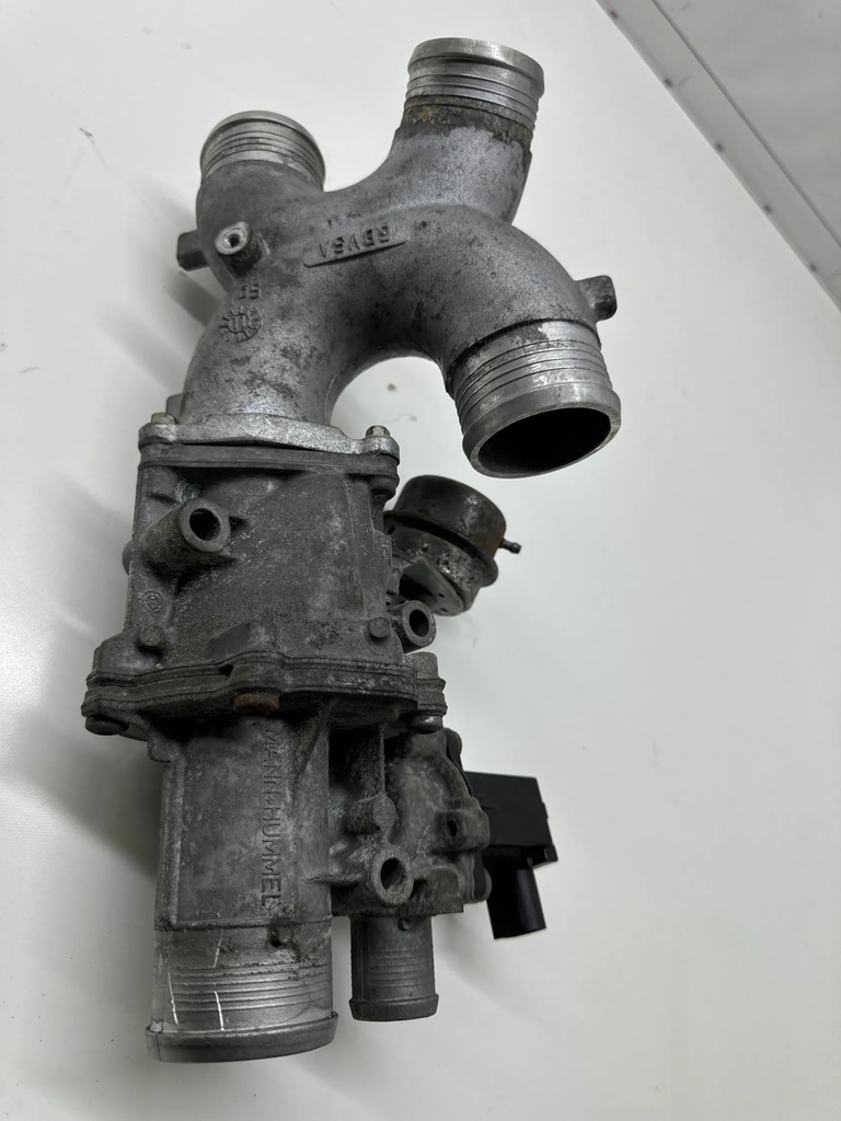 фото №3, Land rover discovery 4 - lr4 2016 радиатор выхлопных газов