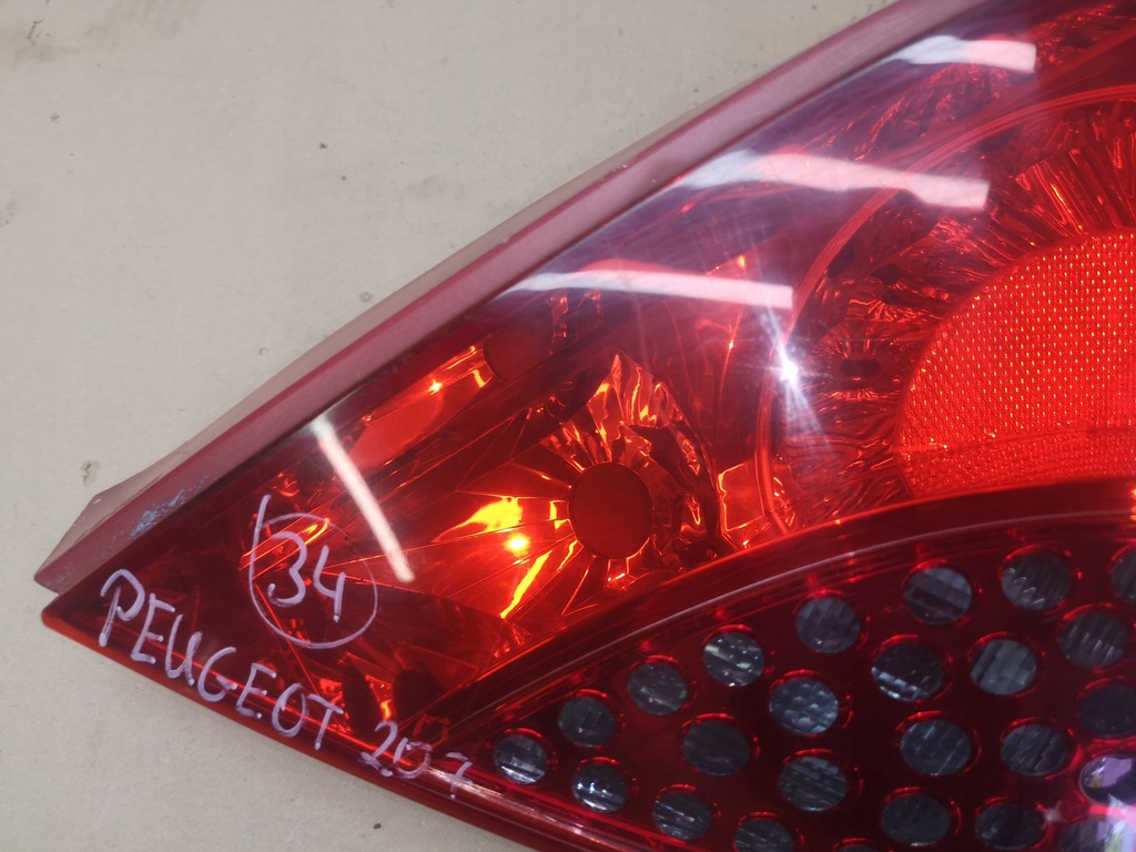 фото №6, Лампа задня права peugeot 207 cc cabrio 06-09