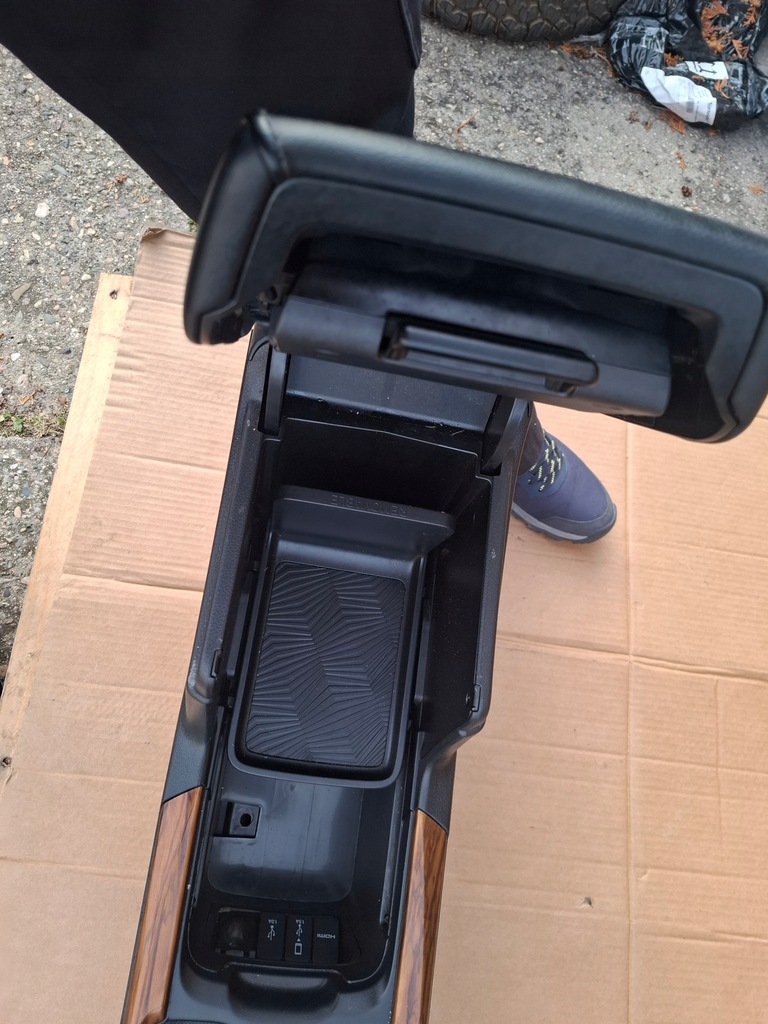 фото №7, Honda crv cr-v cr v 5 v 18- 19- туннель подлокотник панель кожа идеальное состояние