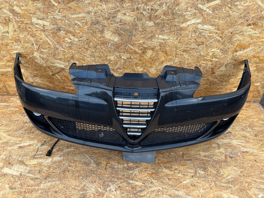 фото №3, Бампер перед alfa romeo 147 lift противотуманные фары оригинал