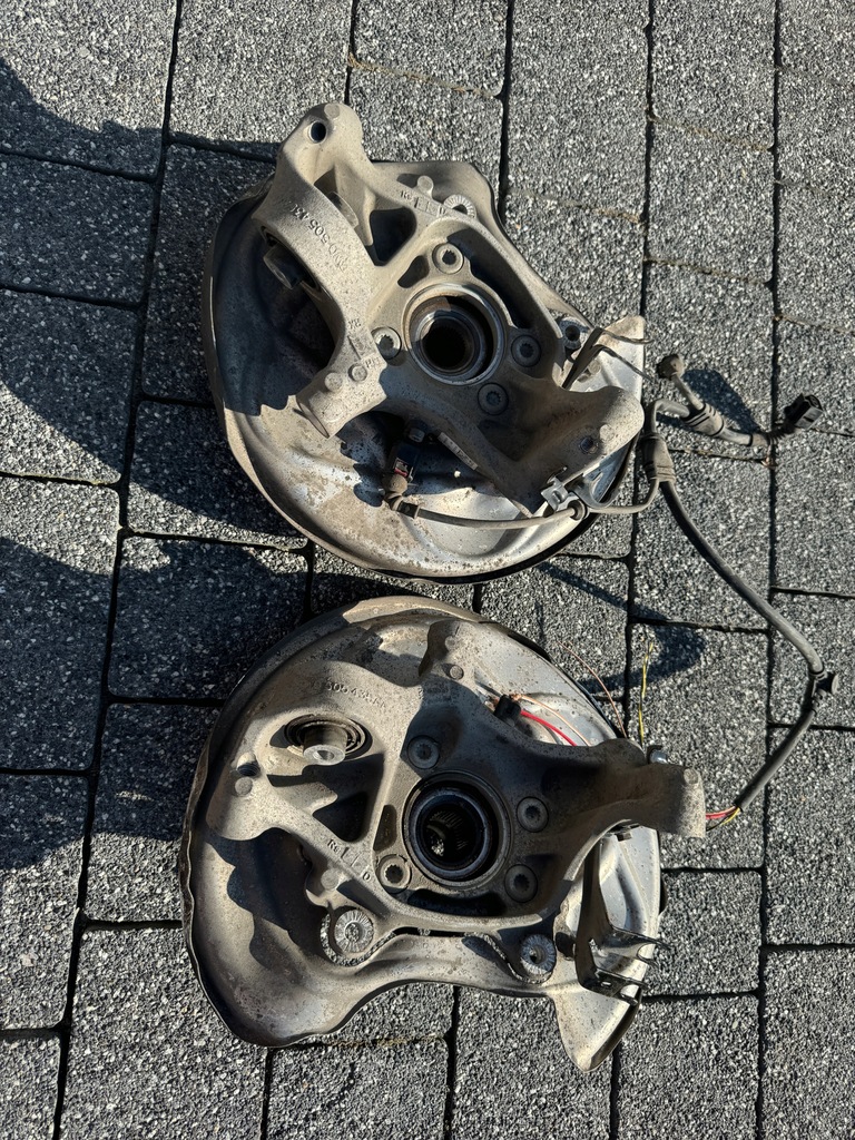 фото №1, Поворотный кулак задняя audi a5 8w